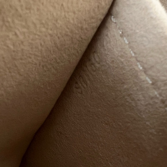 Louis Vuitton Beverly MM Shoulder Bag - Picture 15 of 15